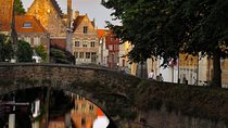 Touristic highlights of Bruges on a Half Day Tour with a local with boat ride