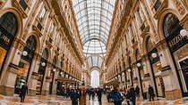 Private tour of Shopping at best locations in Milan with a local