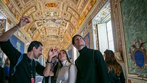 Skip the Line Vatican & Sistine Chapel with a Local Guide 