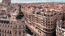 Layover in Madrid a Private Tour with a local: Best Highlights of Madrid