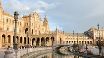 Touristic highlights of Seville on a Private full day tour with a local