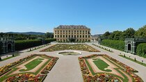 Touristic highlights of Vienna on a Private half day tour with a local
