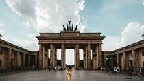 Private tour of the best of Berlin - Sightseeing, Food & Culture with a local
