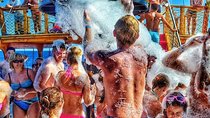 Side: Dolphin Island Boat Tour with Foam Party and Lunch
