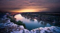 Small-Group River Murray Dark Sky and Sunset Tour with Dinner