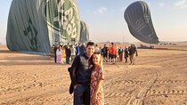 Enjoy The Views Of Dubai Beautiful Desert By Hot Air Balloon From Dubai