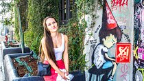 Murals and Graffiti Photoshoot - Posh Melrose with a Photographer in Los Angeles