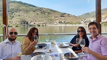 Private Douro Valley Tour with Sommelier, Lunch and Wine Tasting