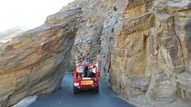 Indian Canyons Hiking Tour by Jeep from Palm Desert