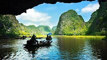 7-Day Vietnam Private Tour to Hanoi, Ho Chi Minh City, and Cruise on Halong Bay
