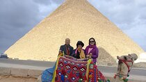 Private tour to Giza Pyramids, Sphinx and Egyptian Museum