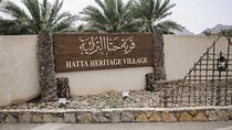 Hatta Heritage Village Tour from Dubai With Kayaking