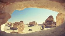 2-Day Private Tour of Bahariya Oasis and the White Desert