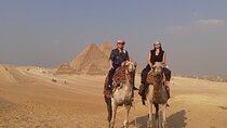 Private Tour to Giza Pyramids and Sakkara & Memphis& Dahshur Pyramids