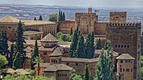 Excursion to Granada with Guided Alhambra From Malaga
