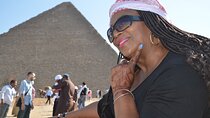 Giza Pyramids, Memphis and Sakkara Day Trip