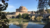 Private Walking tour in Castel Sant'Angelo with Pickup