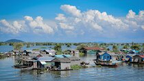 Guided Floating Village Boat Tour in Siem Reap