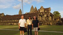 Full-Day private Tour with Sun Rise in Lost City & Angkor Wat from Siem Reap