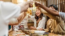 Kyoto Private and Personalized Night Tour with Local with Drinks