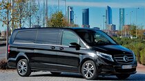 3-Hour Panoramic Tour of Madrid in Mercedes Viano with Guide
