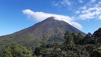 Private Hanging Bridges / Waterfall / Typical Lunch / Volcano-Lava Fields Combo