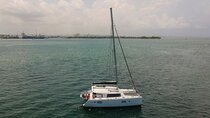 Catamaran rental 40 feet to spend the night in the Rosario Islands