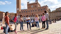 Siena Sightseeing Walking Tour with Food Tastings for Small Groups or Private