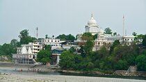 Divine Excursion: Gurudwara & Temple Tour from Dehradun