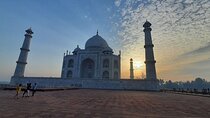 Taj Mahal Sunrise Day Tour From Delhi