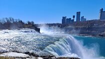 Niagara Falls Tour Includes Maid of the Mist & Cave of the Winds