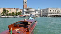 Tour 1 HRS Gran Canal with Luxury Boat