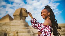 1 Hour Photoshoot at Pyramids of Giza with Instgram Style