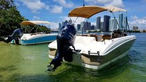 Best Miami self-driving boat rental!