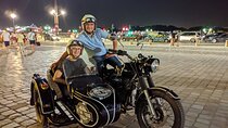 Private tour of Bordeaux at night in a sidecar