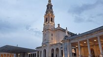 From Lisbon: Fátima, Nazaré, Batalha and Óbidos Guided Tour