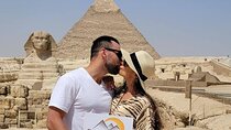 Full Day Tour to Giza Pyramids and Egyptian Museum in Cairo