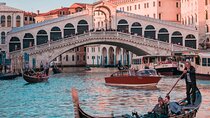 Private Secret Venice Tour; Rialto Market, San Polo & Food and Wine tasting