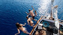 Santorini Sunset Dinner Cruise Including Nea Kameni Visit