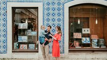 Private Vacation Photography Session with Local Photographer in Lisbon