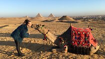 Giza Pyramids and Sphinx Tour With Camel Ride
