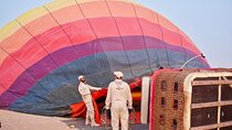 Enjoy Dubai Hot Air Balloon Views From Dubai Standard 