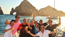 Party and Drinks at the Party Cruise! Round Transportation From Los Cabos
