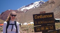 Trekking to Confluencia, Aconcagua first base camp
