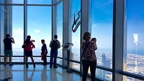 Private Tour: Dubai Frame, Burj Khalifa Entry and Dubai Fountain