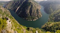 Explore Ribeira Sacra by Boat: A Unique Excursion from Santiago