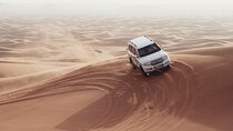Dubia 4x4 Dune Bashing, Sandboarding, Camel Riding and Bbq Dinner