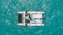 Private Catamaran to Isla Mujeres & Open Bar 