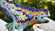 Park Guell & Gaudi houses tour with Modern Style expert Guide