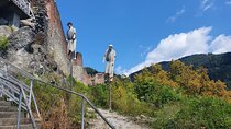 Dracula's History: Private Fortress, Castel and Grave Tour from Bucharest
